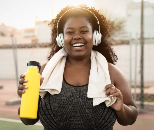 A woman ready to start a work out.